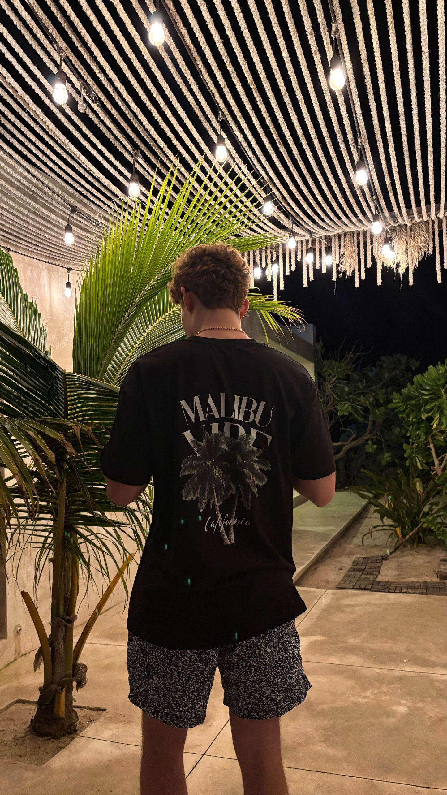 Malibu Vibe oversized T-shirt